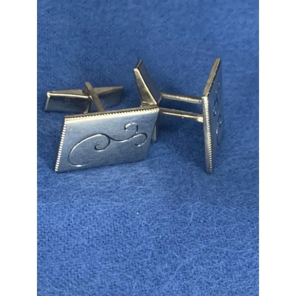 Vintage 1960s Pair Silvertone Cufflinks Swirl Design Bullet Back Rectangular